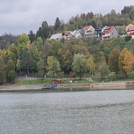 Fuzine Lake Apartments Appartamento *