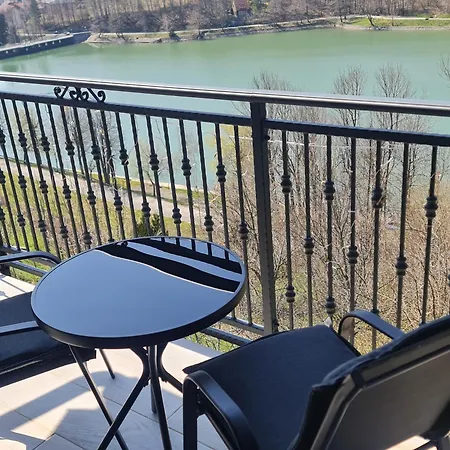 Fuzine Lake Apartments *