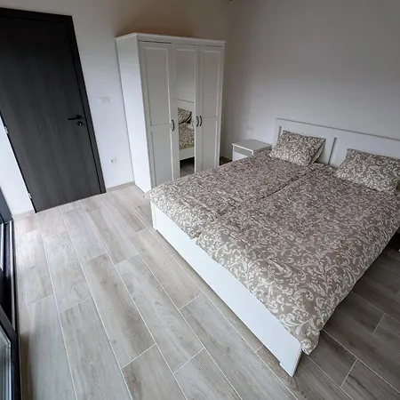 Apartament Fuzine Lake Apartments *