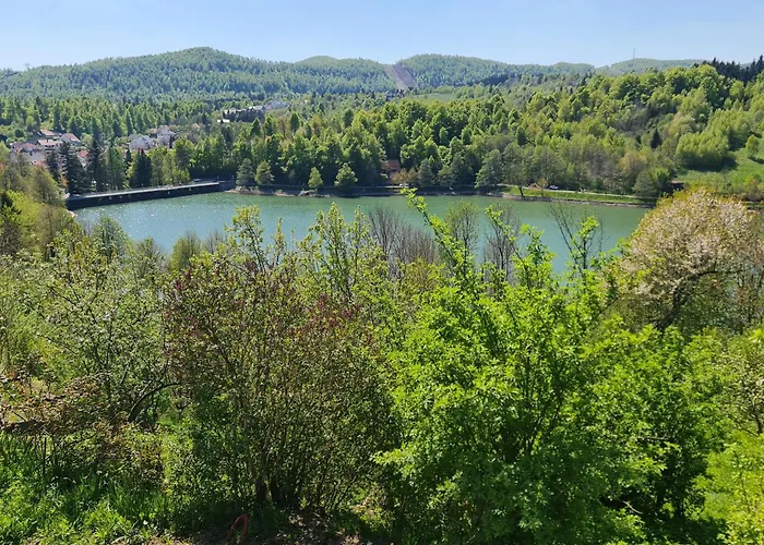 Fuzine Lake Apartments 퓨지네